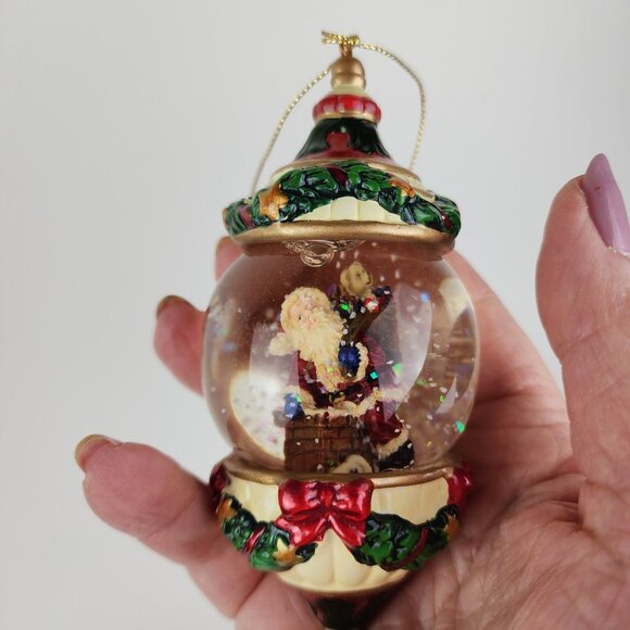 Kirkland Signature Waterglobe Ornament Santa Claus NWT Holiday Christmas - Picture 4 of 9